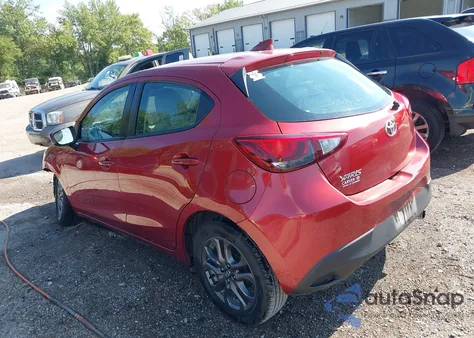 2020 Toyota Yaris Le z USA, uszkodzony, nr VIN 3MYDLBJV9LY704840